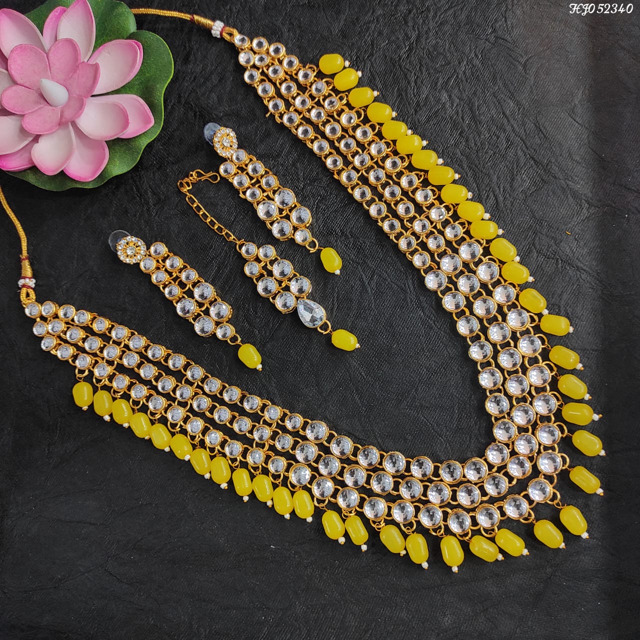"Sunhera Sitara" – Yellow Kundan Jewellery Set